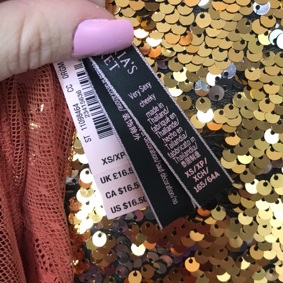 NWT vs 32C/XS Bombshell - Picture 5 of 6